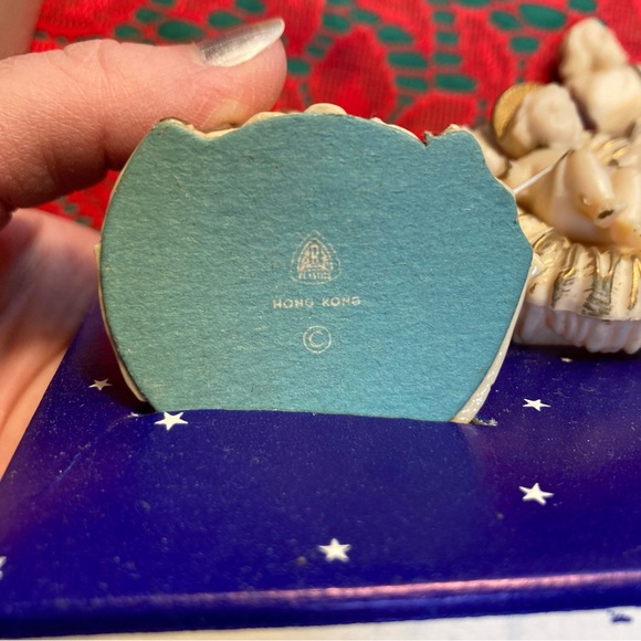 Vintage Nativity Set - Picture 5 of 10